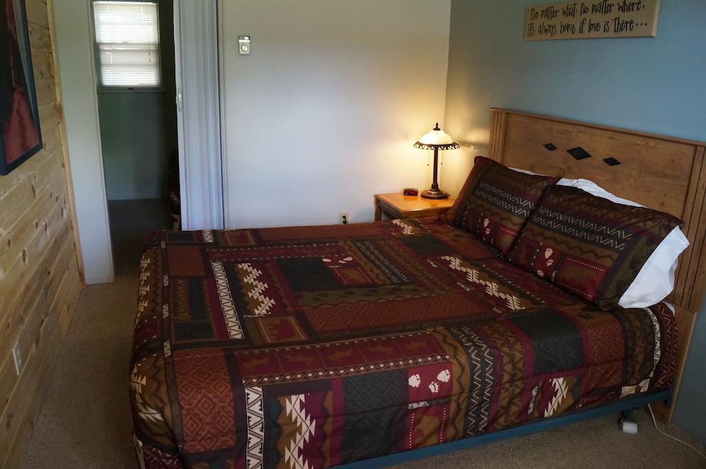 Canyon Lodge Motel Пангіч Номер фото